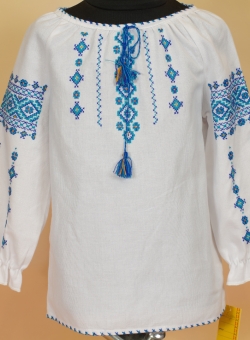 Ручная вышивка - блузка голубая геометрия
